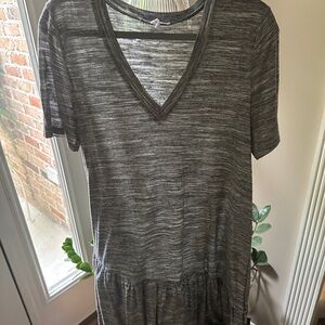 BCBGeneration Gray Asymmetrical Short Sleeve Dress